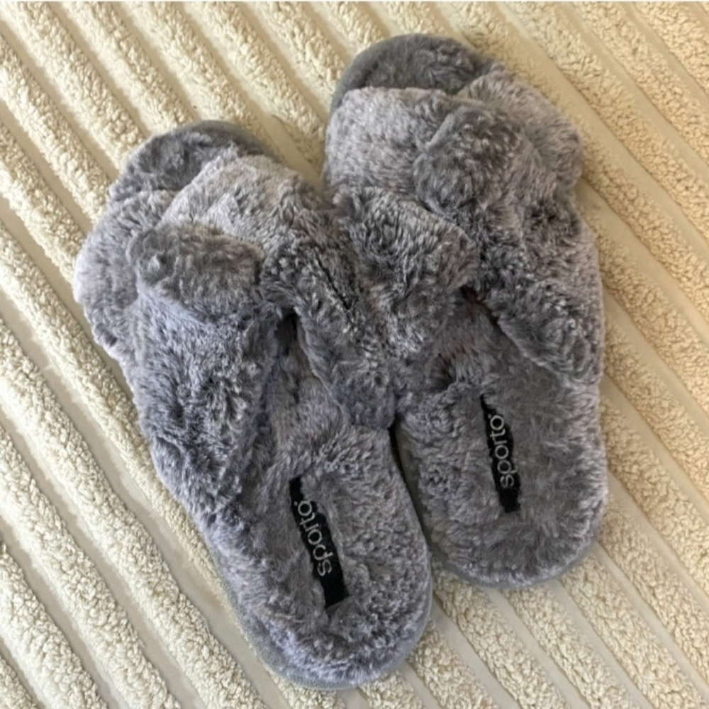 SPORTO Grey Fur Slides - Picture 3 of 6